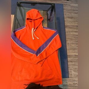 Orange hoodie green L
